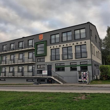 Pawilon Sportowo Turystyczny Kalwarianka Hostel Kalwaria Zebrzydowska Bagian luar foto