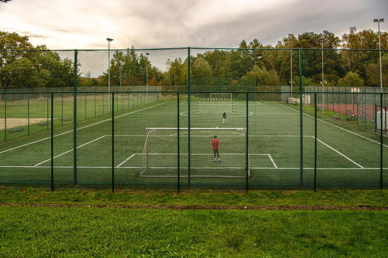 Pawilon Sportowo Turystyczny Kalwarianka Hostel Kalwaria Zebrzydowska Bagian luar foto