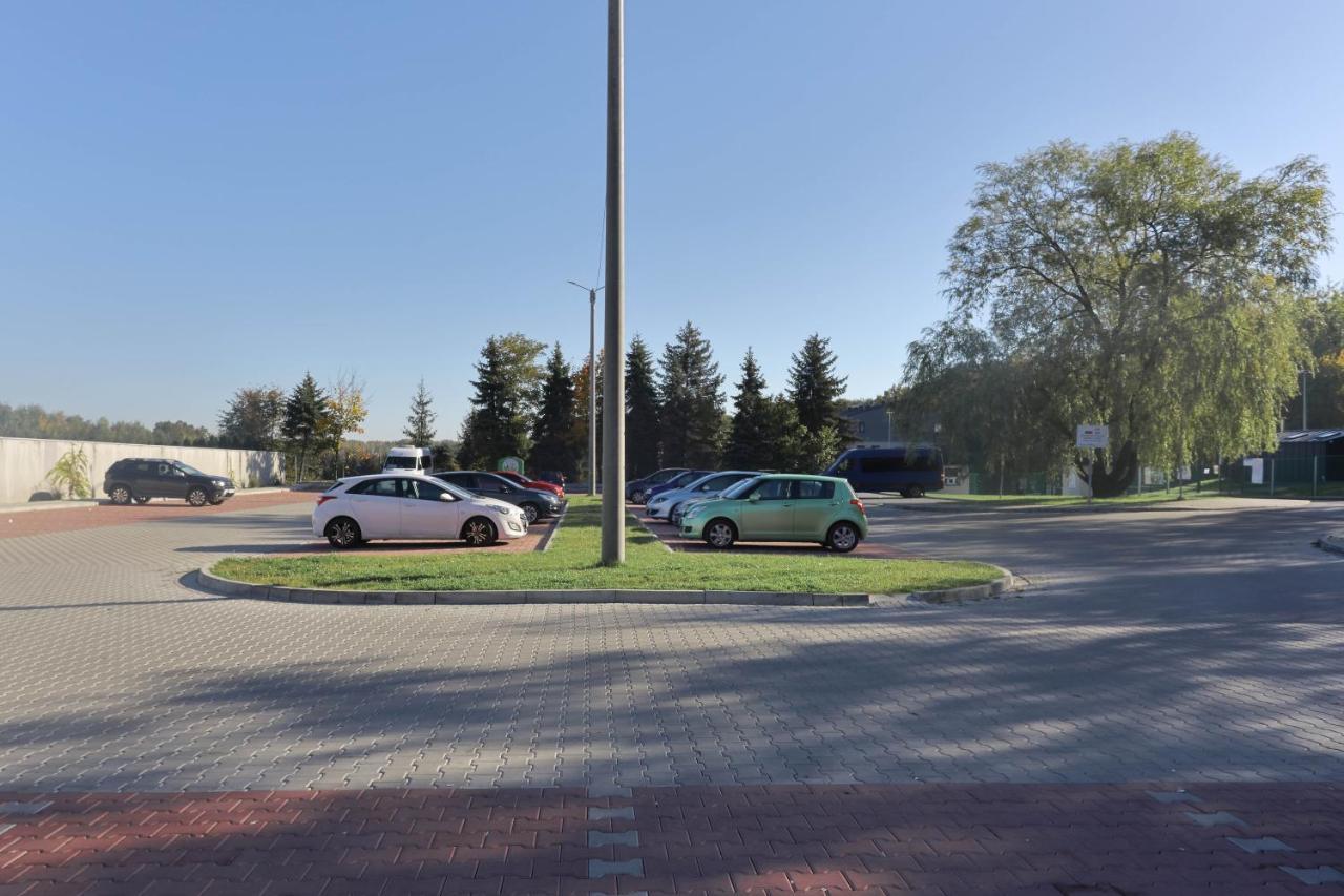 Pawilon Sportowo Turystyczny Kalwarianka Hostel Kalwaria Zebrzydowska Bagian luar foto