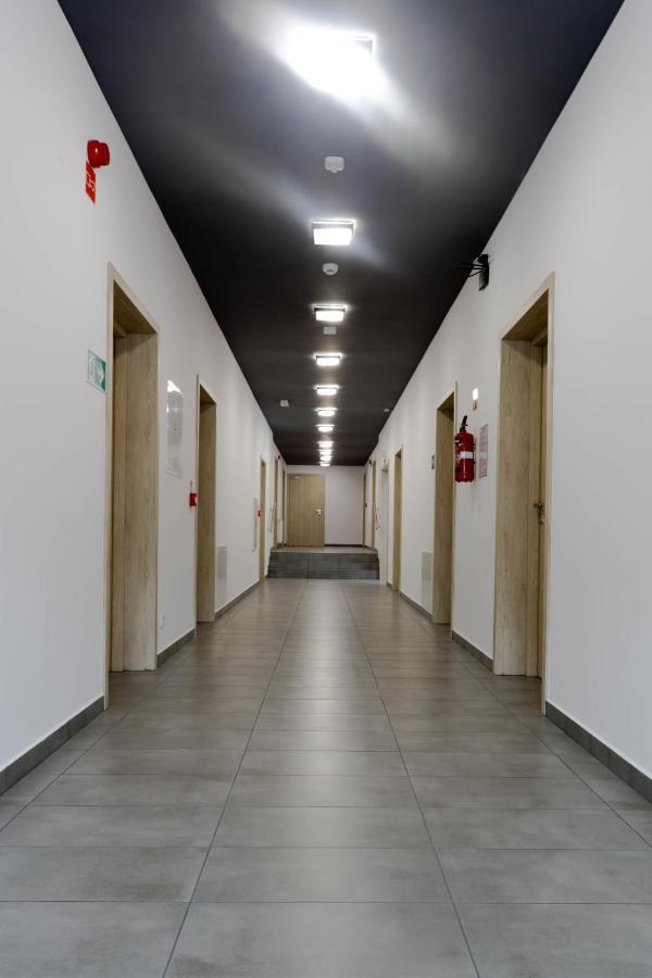 Pawilon Sportowo Turystyczny Kalwarianka Hostel Kalwaria Zebrzydowska Bagian luar foto