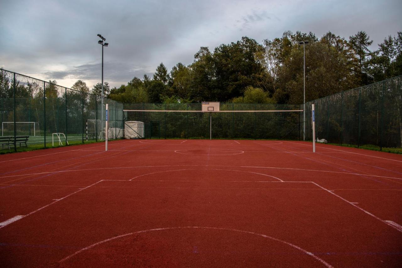 Pawilon Sportowo Turystyczny Kalwarianka Hostel Kalwaria Zebrzydowska Bagian luar foto