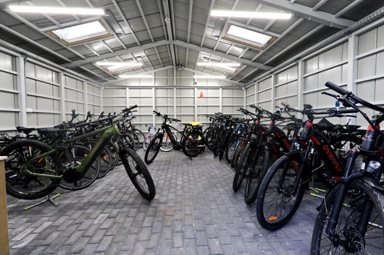 Pawilon Sportowo Turystyczny Kalwarianka Hostel Kalwaria Zebrzydowska Bagian luar foto