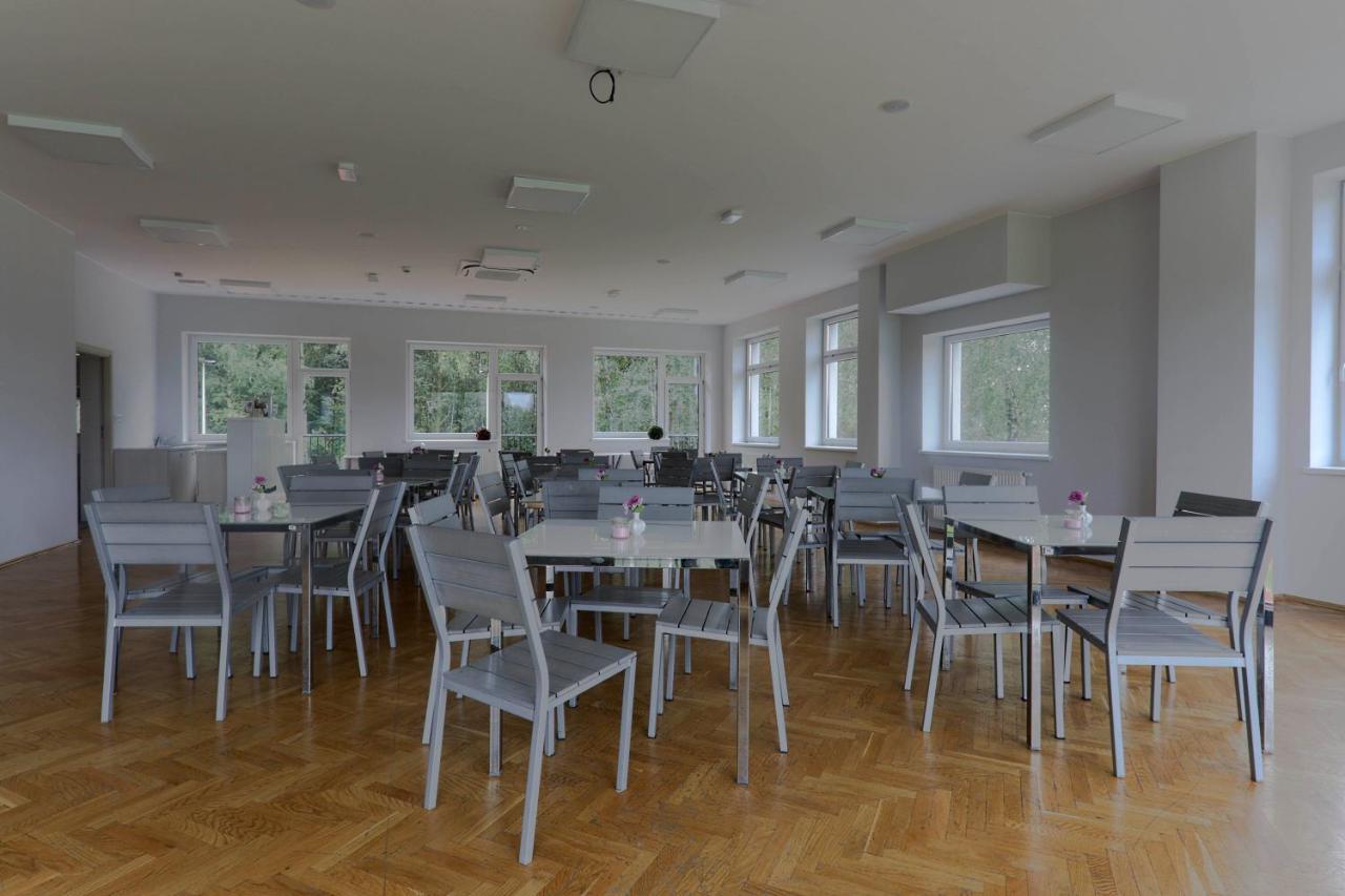Pawilon Sportowo Turystyczny Kalwarianka Hostel Kalwaria Zebrzydowska Bagian luar foto