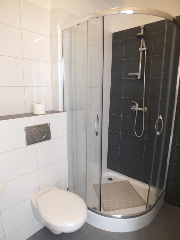 Pawilon Sportowo Turystyczny Kalwarianka Hostel Kalwaria Zebrzydowska Ruang foto